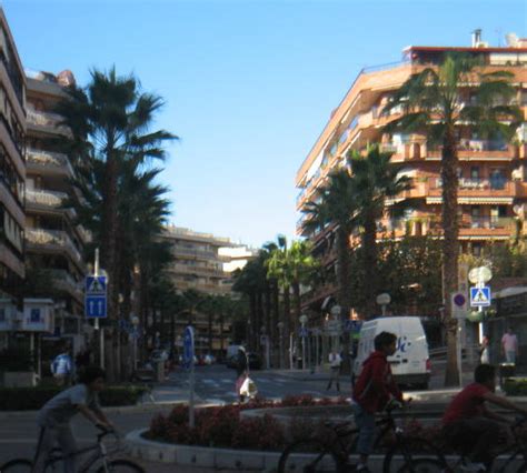 calle bruselas salou|CALLE BRUSELAS EN SALOU